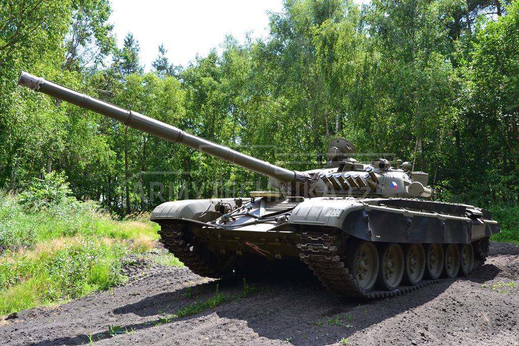 Main battle tank T-72 M