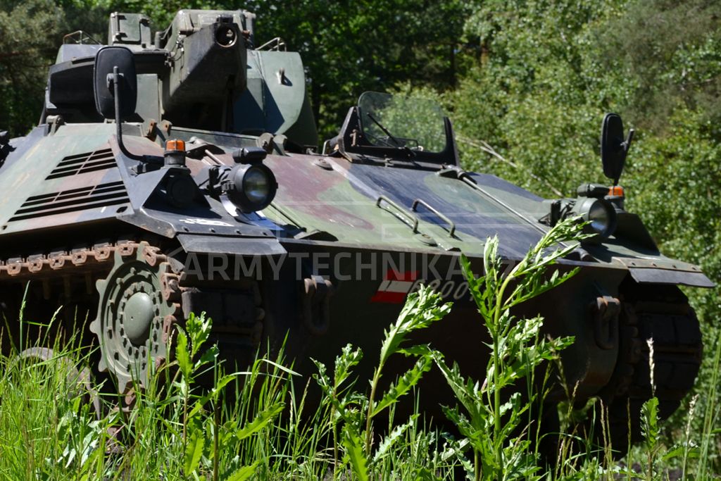 Schützenpanzer APC SAURER 4K 4FA A1 with turret 