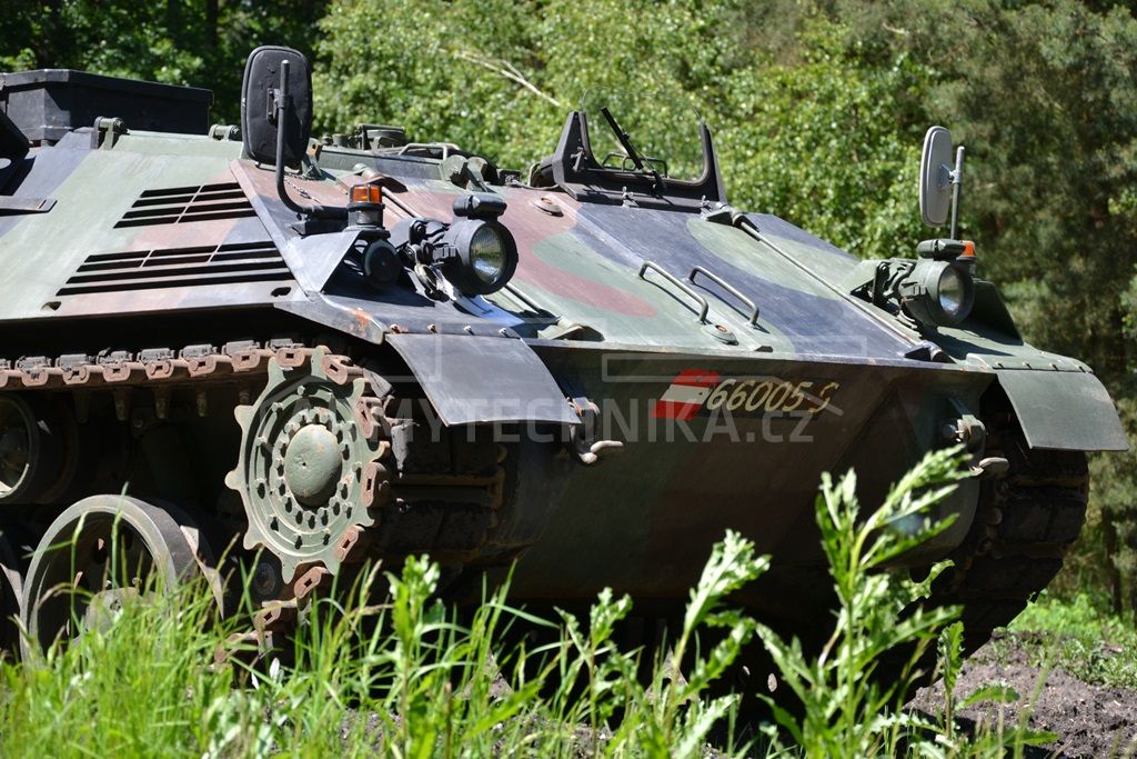 Schützenpanzer APC SAURER 4K 4FA A1 Reconaissance